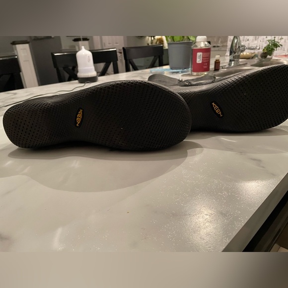 Great boots for winter - Picture 2 of 5